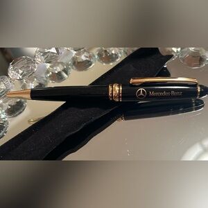 New Mercedes Benz pen w/ carrying case